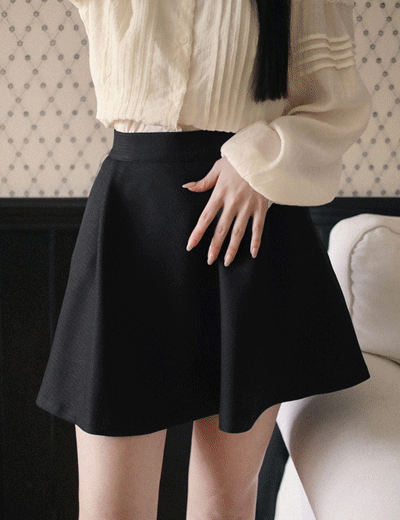 pintuck hull skirt