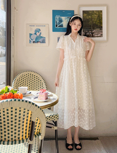 Amelie dress line.pompom blossom dress